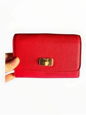 Moncrief London Leather Wallet in Red NWT